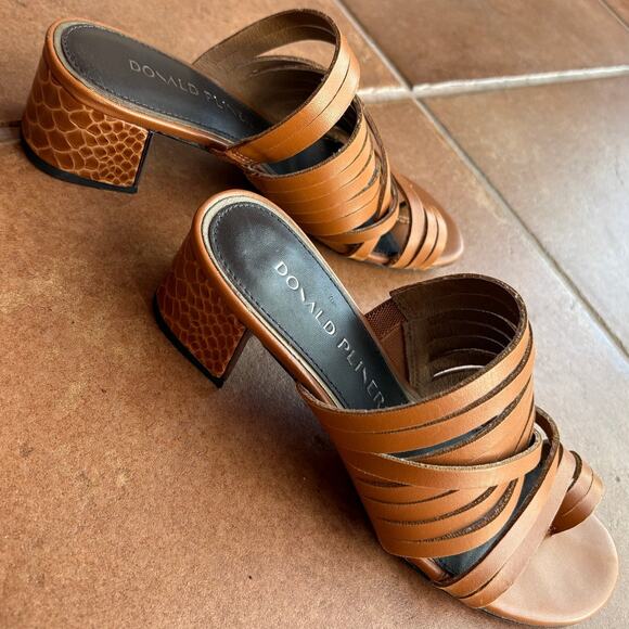 Donald Pliner Strappy Leather Slides with Reptile Embossed Block Heels size 6 - Picture 12 of 16